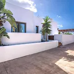 Villa Alegria *